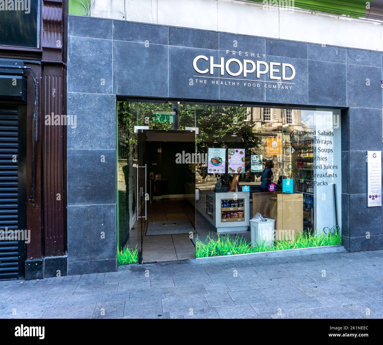 Eine Filiale von Chopped the Healthy Food in der Grafton Street, Dublin, Irland Stockfoto