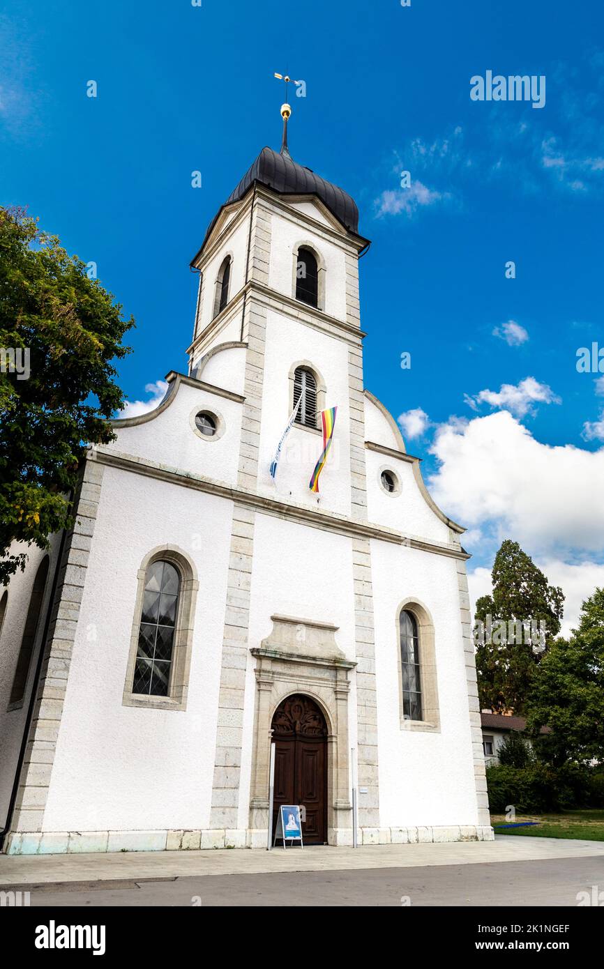 Weiße Fassade aus dem 18.. Jahrhundert, Barockstil Baden Reformierte Kirche, Baden, Schweiz Stockfoto