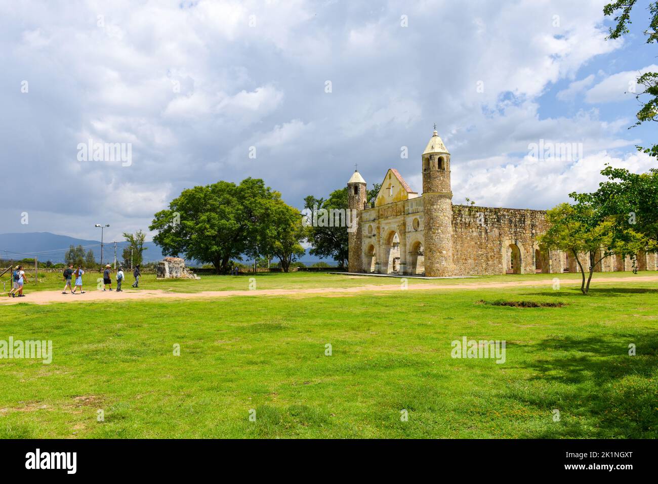 Das ehemalige Kloster von Santiago Apóstol, Cuilapan de Guerrero, Bundesstaat Oaxaca, Mexiko Stockfoto