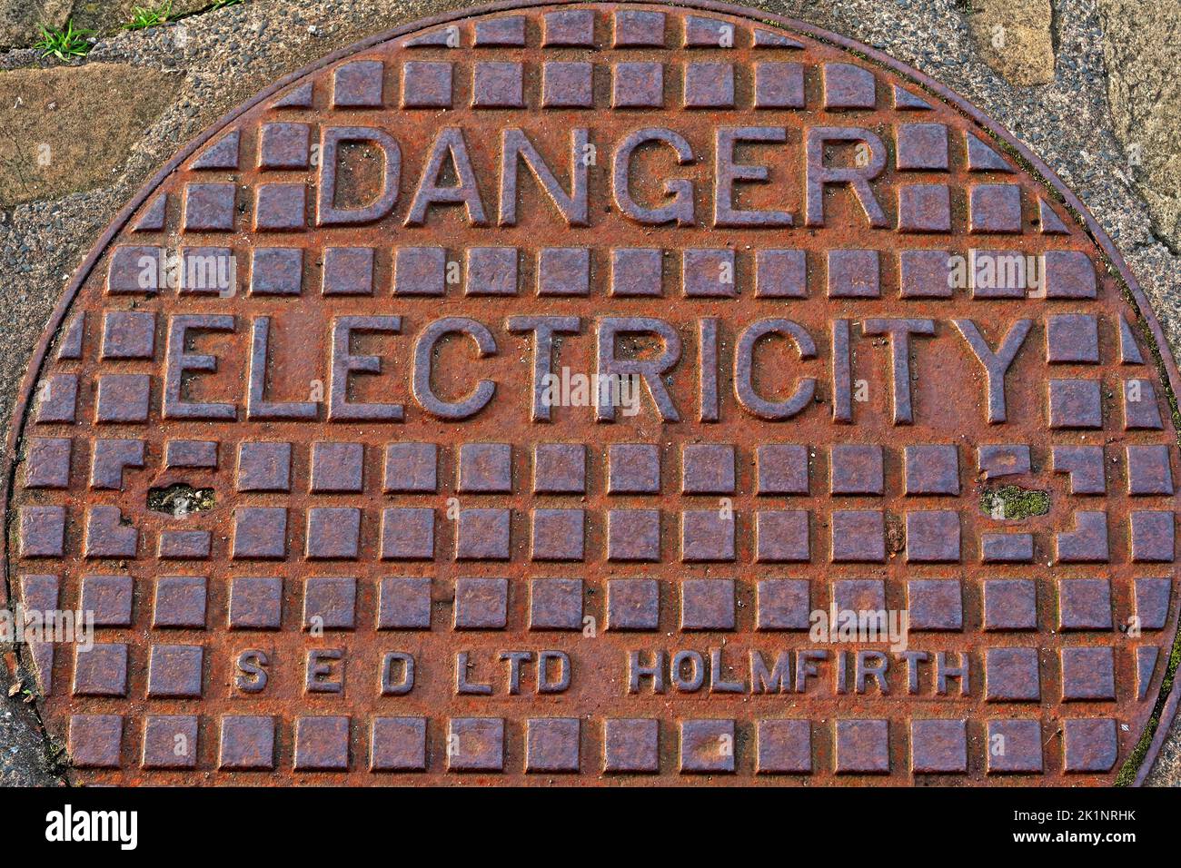 Iron Grid, Danger Electricity, SED ltd, Holmfirth, Yorkshire, West Yorkshire, England, Großbritannien Stockfoto