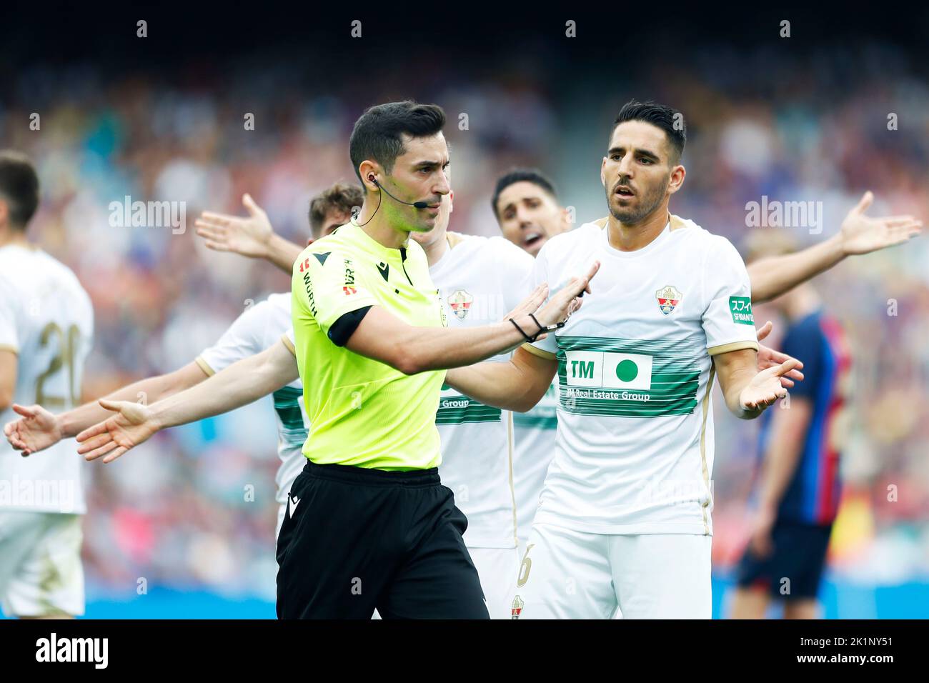 Barcelona, Spanien. Kredit: D. 17. Sep, 2022. Schiedsrichter, Pedro Bigas (Elche) Fußball: Spanisches Spiel „La Liga Santander“ zwischen dem FC Barcelona 3-0 Elche CF im Spotify Camp Nou in Barcelona, Spanien. Quelle: D .Nakashima/AFLO/Alamy Live News Stockfoto