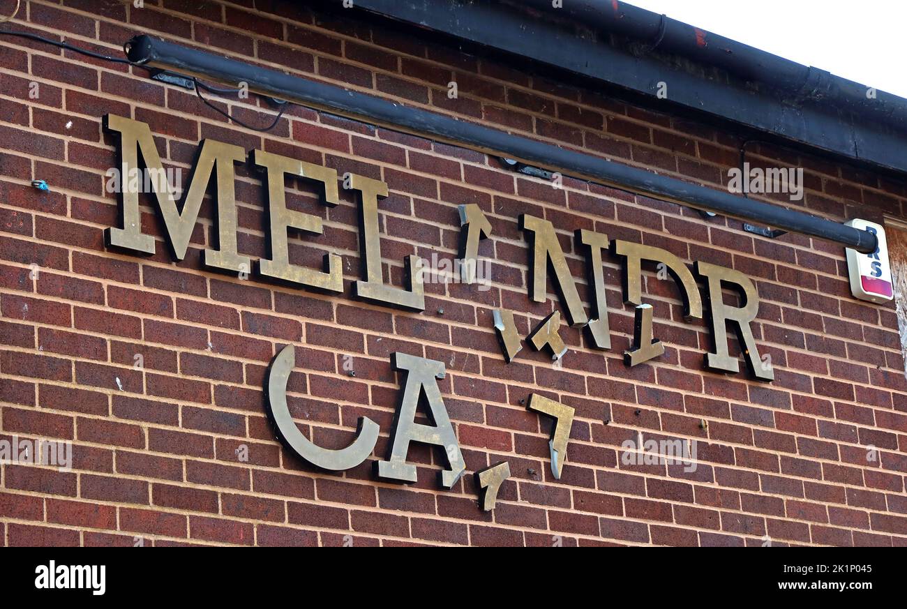 The Melandra Castle Pub, jetzt geschlossen und vertont, Winster Mews, Gamesley, Glossop, Derbyshire, SK13 Stockfoto