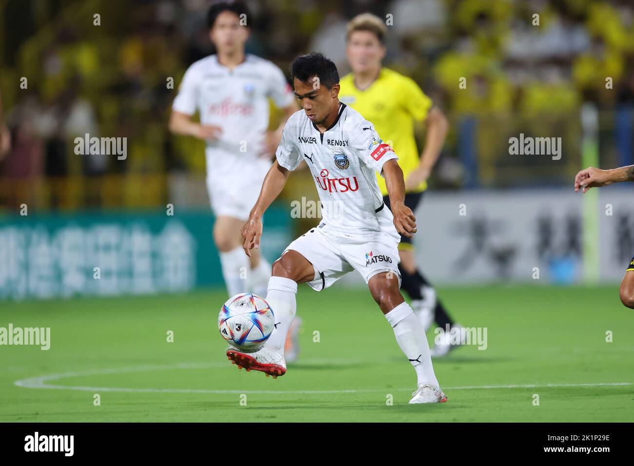 Sankyo Frontier Kashiwa Stadium, Chiba, Japan. 17. September 2022. Chanathip (Frontale), 17. SEPTEMBER 2022 - Fußball/Fußball : 2022 J1 Ligaspiel zwischen Kashiwa Reysol 1-1 Kawasaki Frontale im Sankyo Frontier Kashiwa Stadium, Chiba, Japan. Quelle: Naoki Morita/AFLO SPORT/Alamy Live News Stockfoto