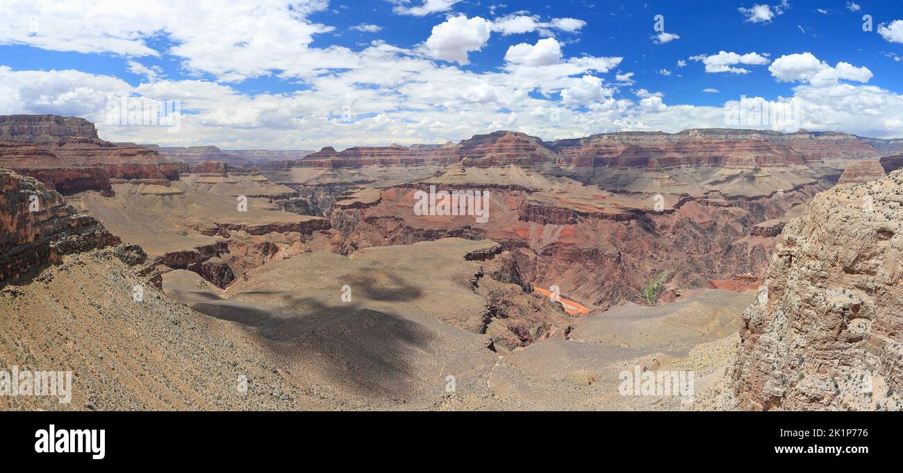 Panoramablick auf den Colorado River und den Grand Canyon vom South Kaibab Trail am Skeleton Point, Arizona, USA Stockfoto