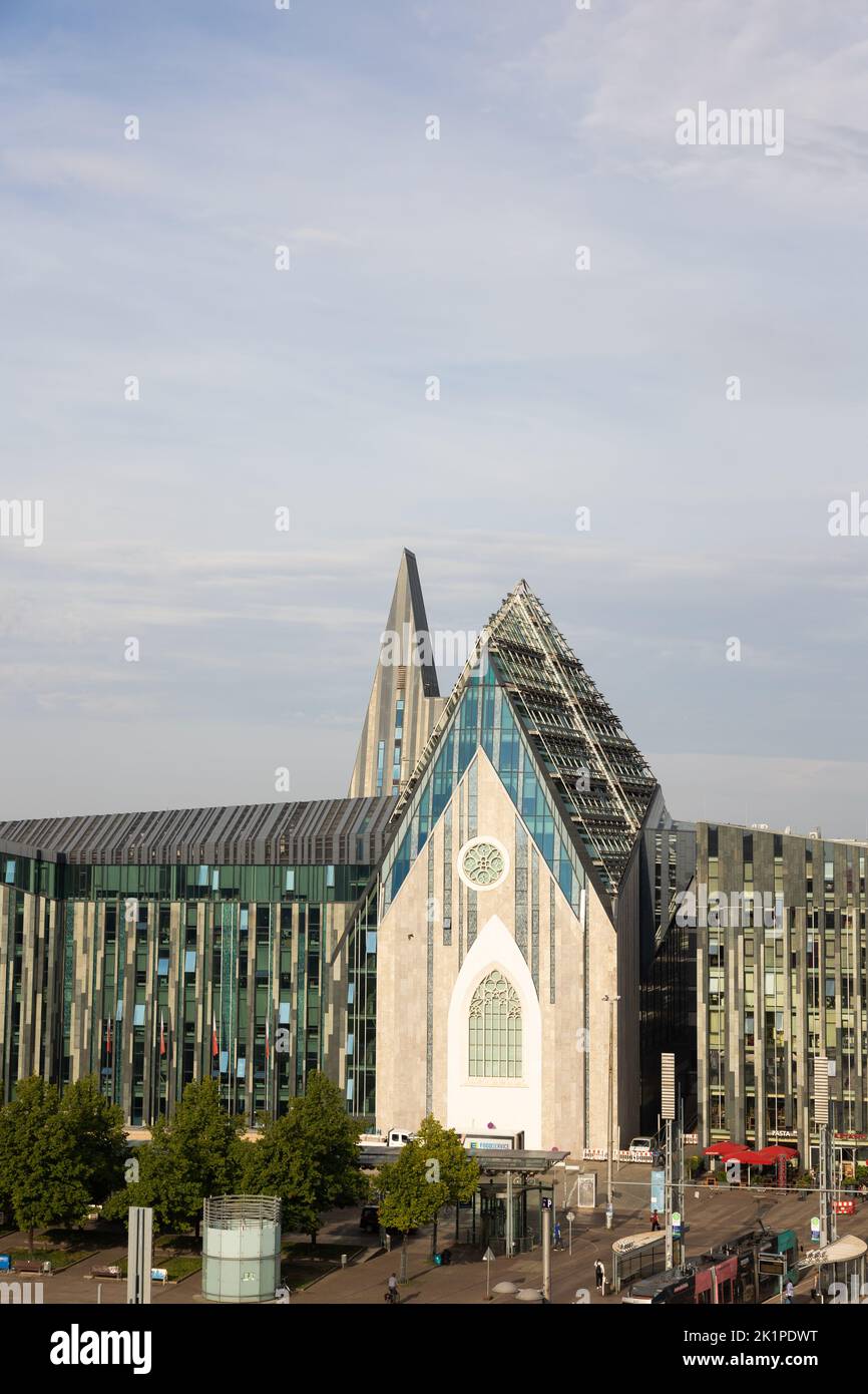 Universität mit Paulinum und Universitätskirche St. Pauli am Augustusplatz, Sachsen, Deutschland. Stockfoto
