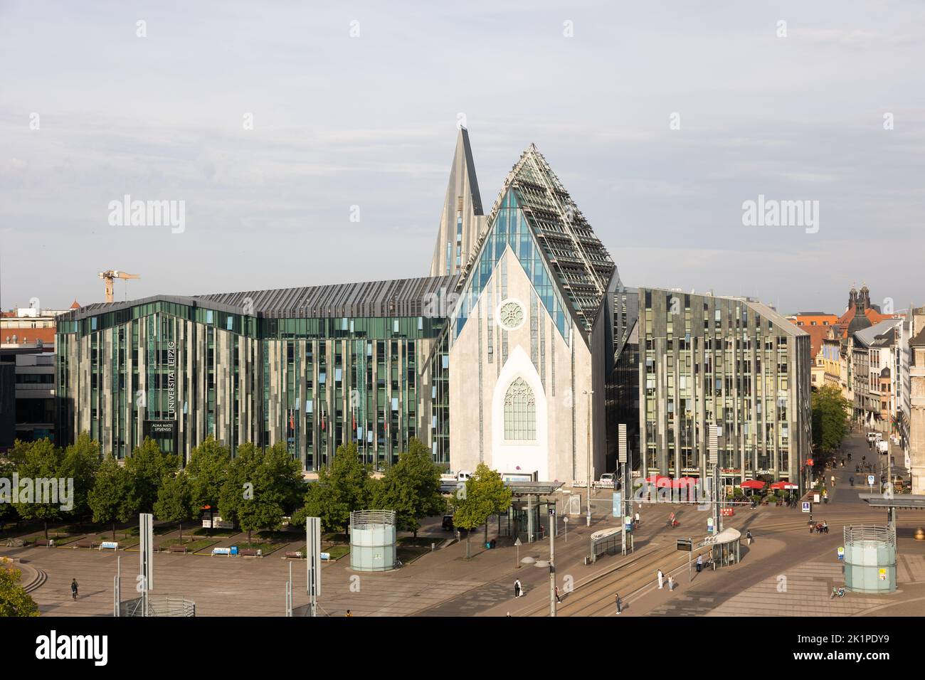Universität mit Paulinum und Universitätskirche St. Pauli am Augustusplatz, Sachsen, Deutschland. Stockfoto