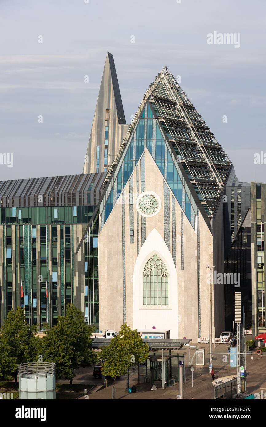 Universität mit Paulinum und Universitätskirche St. Pauli am Augustusplatz, Sachsen, Deutschland. Stockfoto