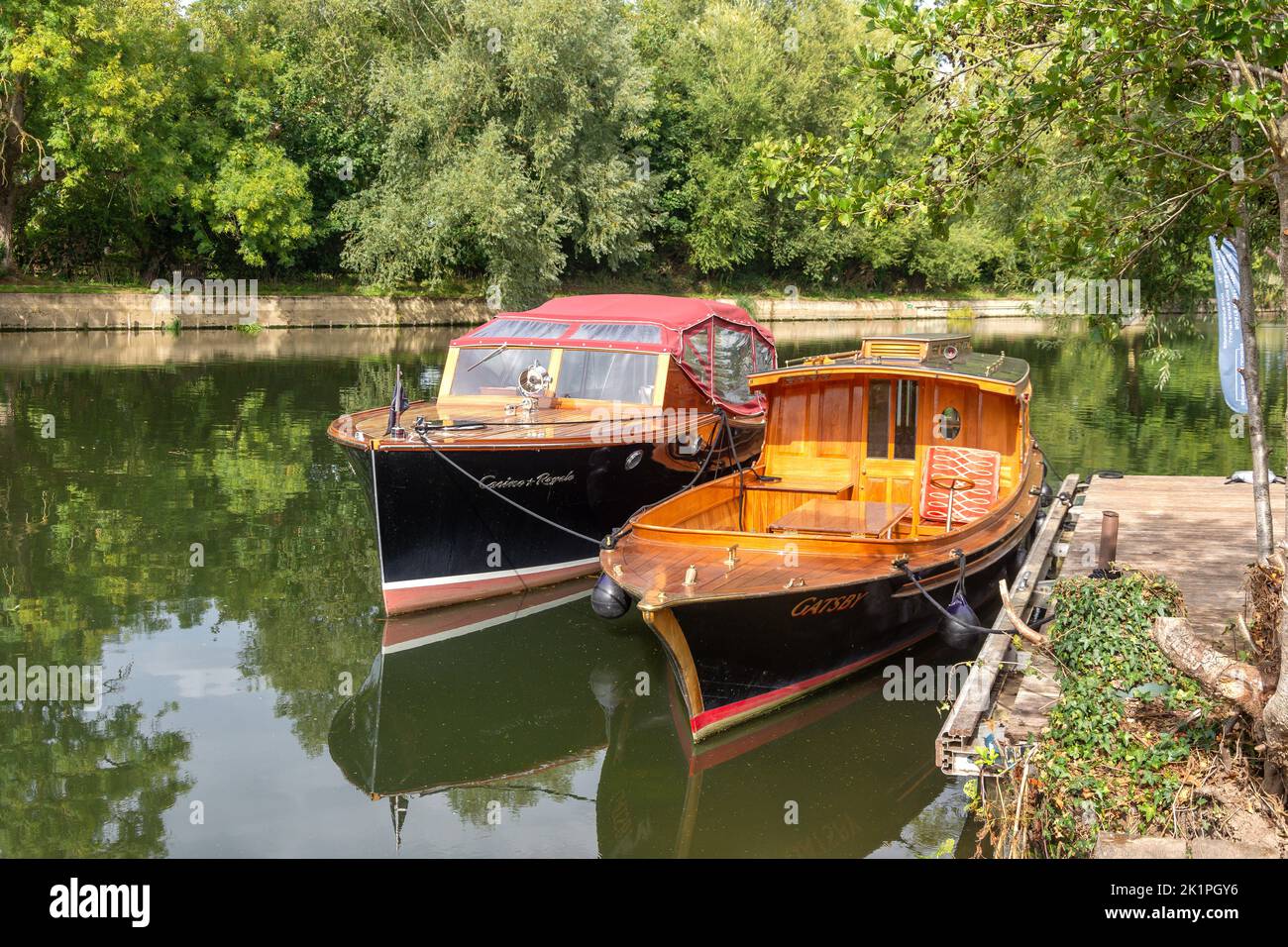 Classic Wooden Launches, Sonning Wharf, Sonning, Vereinigtes Königreich Stockfoto