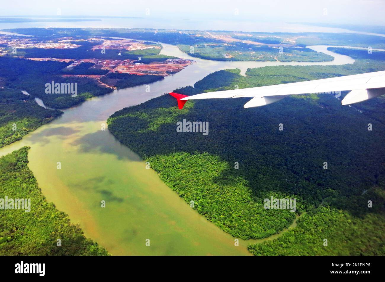 Flugzeug landet am Flughafen Manaus, Amazonas, Brasilien Stockfoto