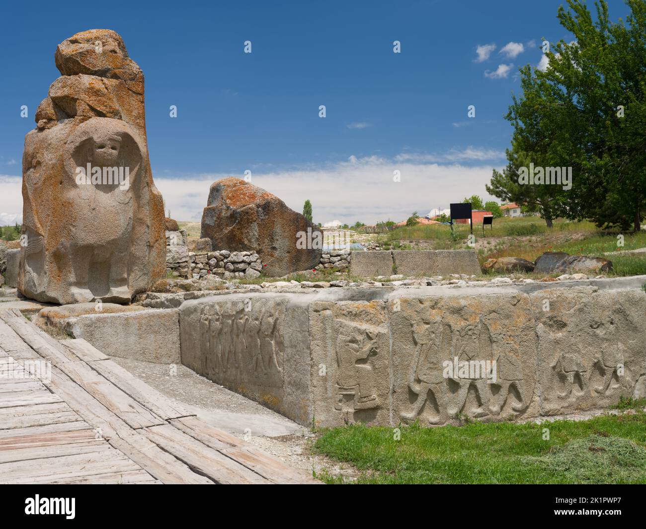 Blick auf den Toreingang mit Sphinx aus der Hittiterzeit in Alacahoyuk. Ein wichtiger historischer Reisepunkt in der Türkei. Corum - Türkei Stockfoto