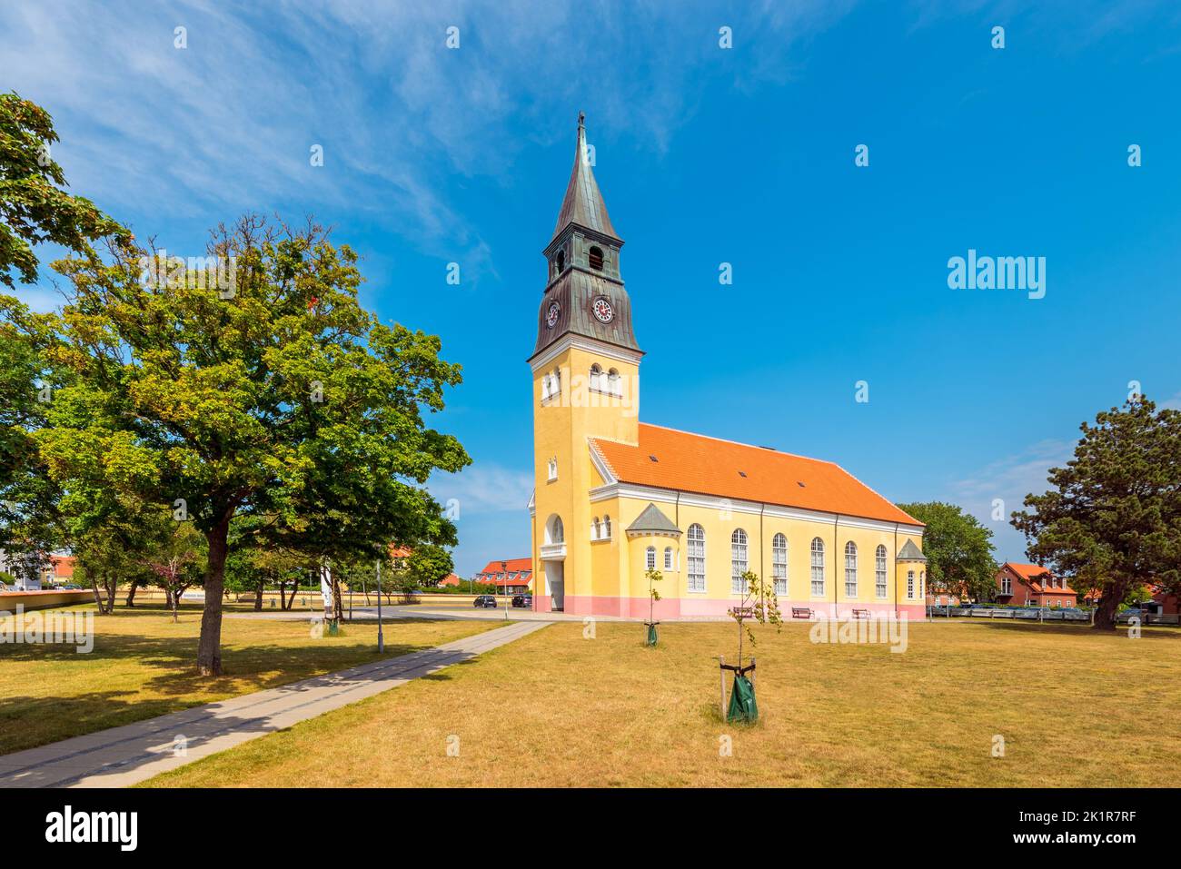 Kirche in Skagen, Jütland, Dänemark am Sommertag. Die Kirche wurde 1841 fertiggestellt. Stockfoto