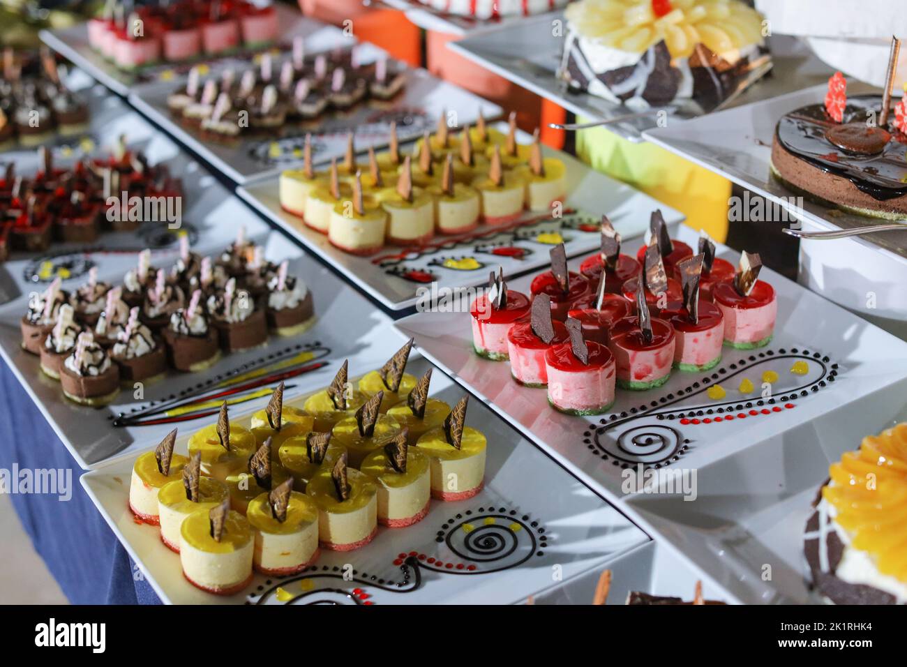 Self-Service Catering-Küche im ägyptischen Restaurant von Marsa Alam, Ägypten Stockfoto