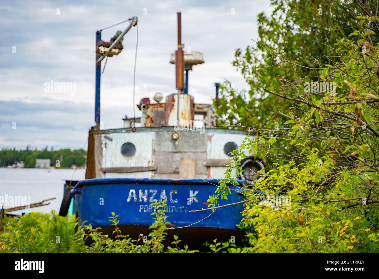 Eine schöne Aussicht auf ein altes Fischerboot in Tobermory, Ontario, Kanada Stockfoto Eine schöne Aussicht auf ein altes Fischerboot in Tobermory, Ontario, Kanada Stockfoto