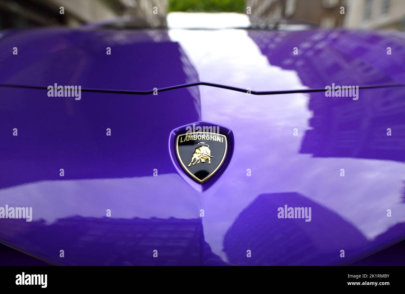 Lamborghini Aventador parkte in einer Londoner Straße. Stockfoto