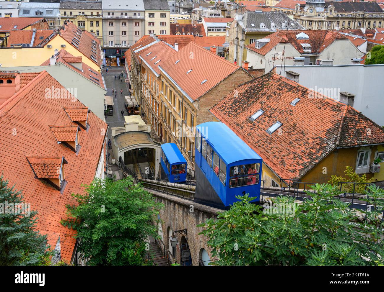 Historische Standseilbahn verbindet die Ober- und Unterstädte, Zagreb, Kroatien Stockfoto