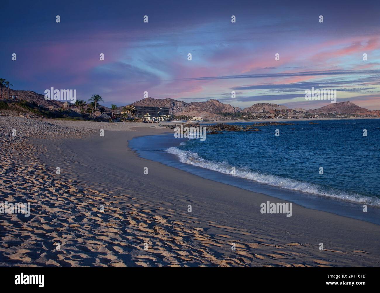 Abendhimmel über dem Meer von Cortez und Cabo San Lucas Beach, Mexiko Stockfoto