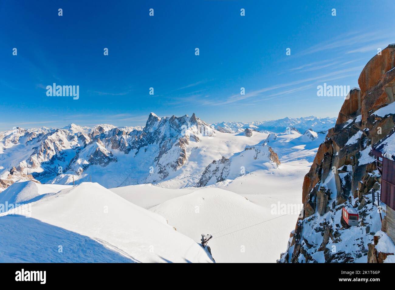 Der Aiguille du Midi (3.842 m), Berg im Mont Blanc-Massiv, französische Alpen, Frankreich Stockfoto