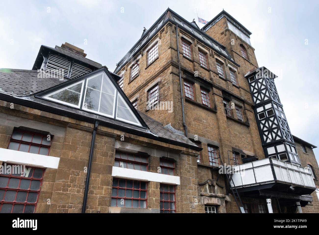 Hook Norton Brewery ist eine regionale Brauerei in Familienbesitz in Hook Norton, Oxfordshire, England Stockfoto