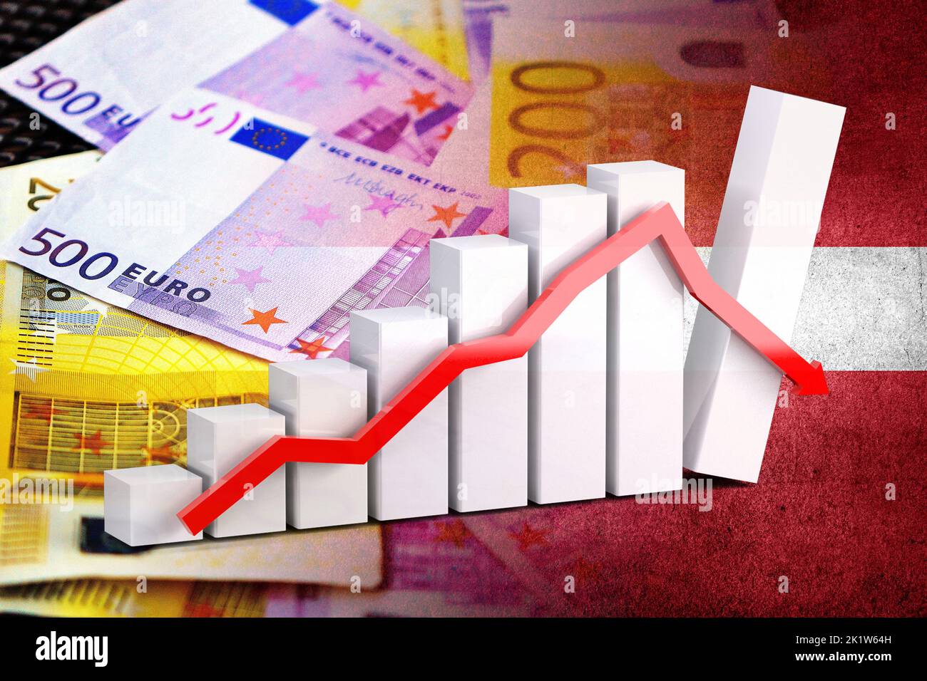 Wirtschaftsdiagramm: Abwärtspfeil, Euro-Cash-Banknoten und Lettland-Flagge (Geld, Wirtschaft, Unternehmen, Finanzen, Krise) Stockfoto