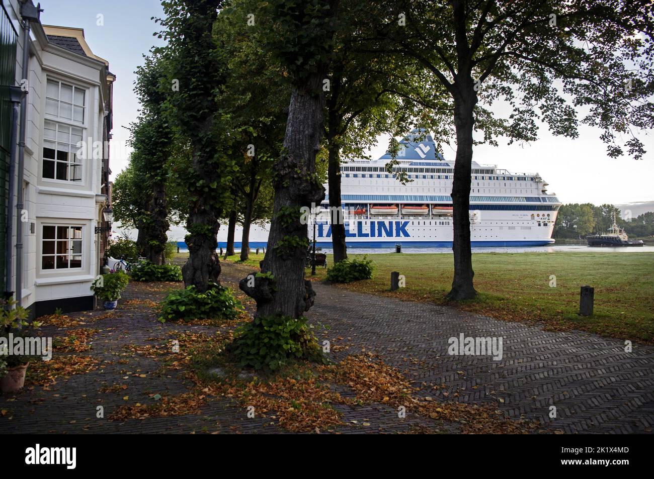 2022-09-21 07:51:30 Velsen-North, 21-9-2022. Die Silja Europa kommt aus Tallinn in Velsen-Nord an. Es ist das erste Asylschiff in den Niederlanden. Es wird verwendet, um Flüchtlinge aufzunehmen und zu beherbergen. ANP/HollandseHoogte/OlafKraak niederlande Out - belgien Out Stockfoto