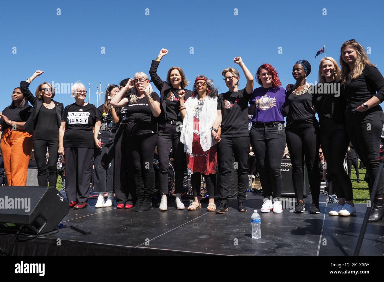 Gruppenfoto der Sprecher im Parlament der Frauen-Rallye March4Justice, 15. März 2021 Stockfoto