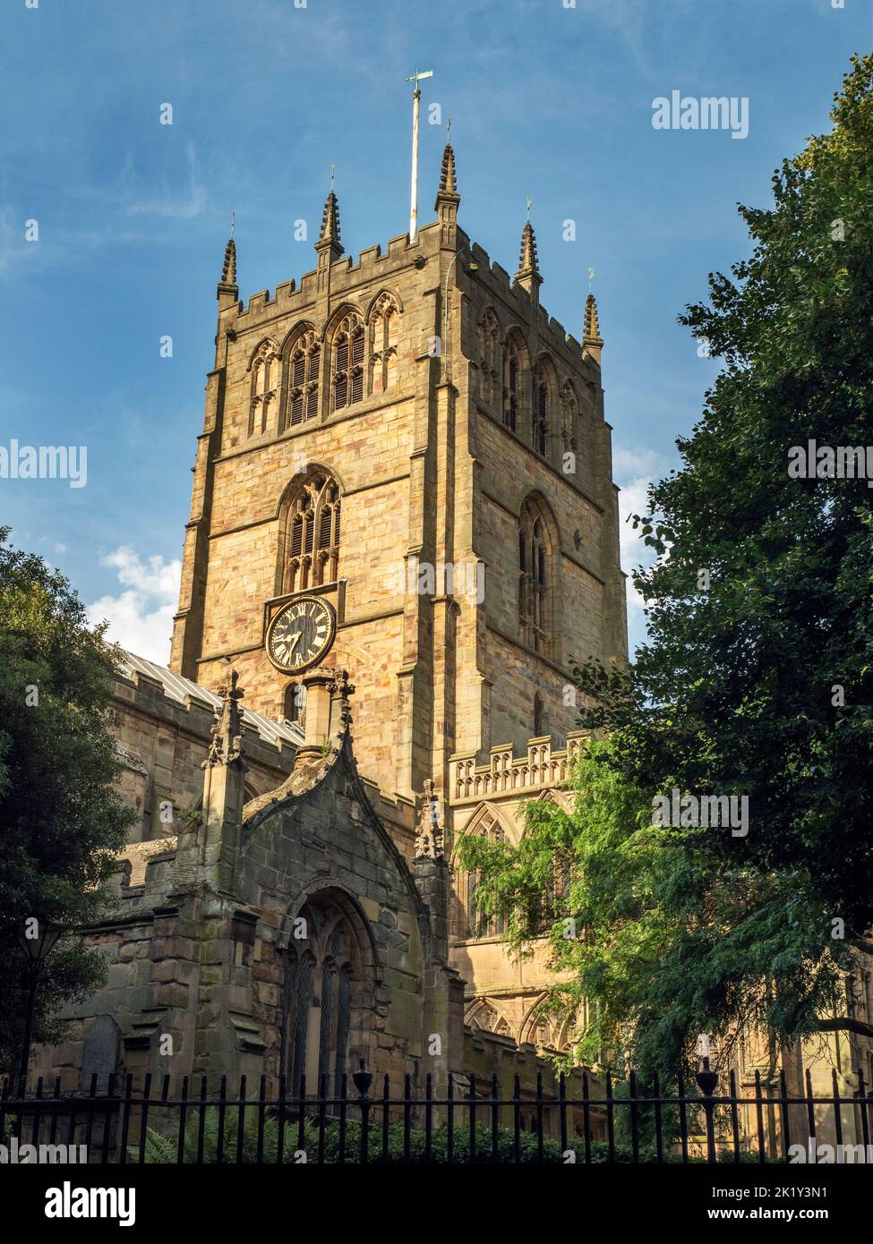 Die Klasse I führte die Kirche St. Mary aus dem 13. Jahrhundert in Nottingham Nottinghamshire England ein Stockfoto