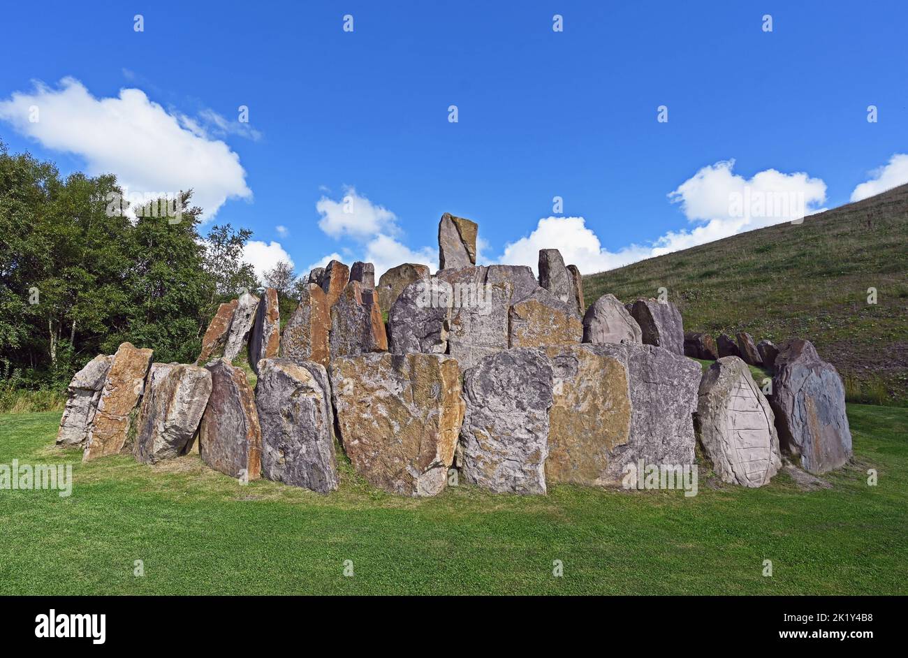 „Multiverse“. Außenkunstwerke von Charles Jencks. Crawick Multiverse, Sanquhar, Dumfries und Galloway, Schottland, Vereinigtes Königreich, Europa. Stockfoto