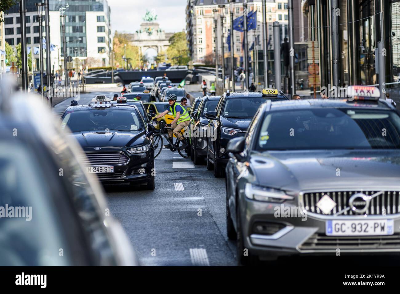 Europäischer Streik der Taxifahrer in Brüssel um den Schuman-Kreis. | Manifest des Chauffeurs de Taxi autour du rond-Point Schuman et sur une Portion Stockfoto