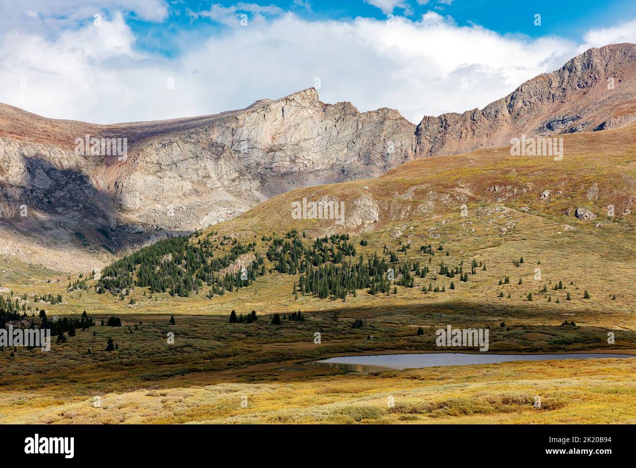 Blick auf Mt. Bierstadt und der Sägezahn vom Guanella Pass, Colorado, USA Stockfoto