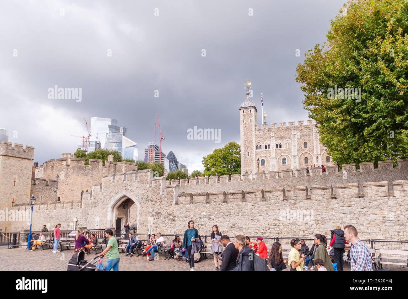 Berüchtigter Eingang des Wassertores zum Tower of London, der von Gefangenen benutzt wird, die des Verrats beschuldigt werden Stockfoto