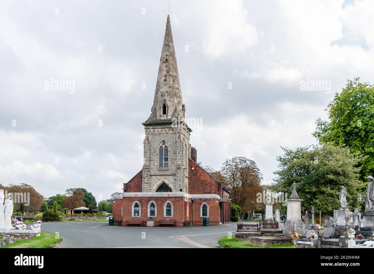 Der Manor Park Cemetery & Crematorium verfügt über zwei Kapellen, eine für die Beerdigung und eine für die Verbrennung im Manor Park, East London Stockfoto