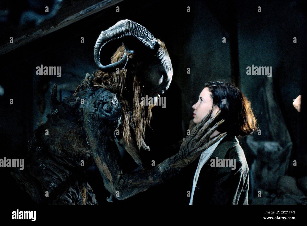 DOUG JONES, IVANA BAQUERO, Pan's Labyrinth, 2006 Stockfoto