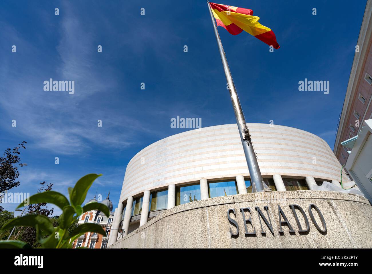 Madrid, Spanien. September 2022. Außenansicht des Senatsgebäudes in der Innenstadt Stockfoto Madrid, Spanien. September 2022. Außenansicht des Senatsgebäudes in der Innenstadt Stockfoto