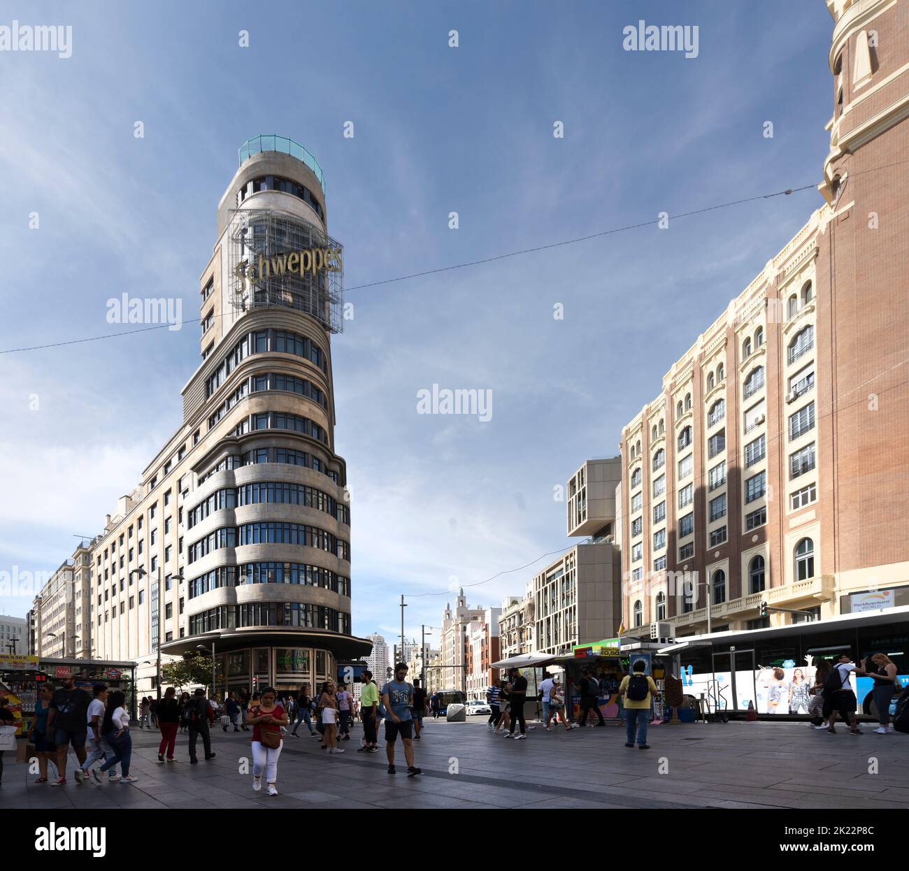 Madrid, Spanien. September 2022. Panoramablick auf die Calle Gran Via im Stadtzentrum Stockfoto