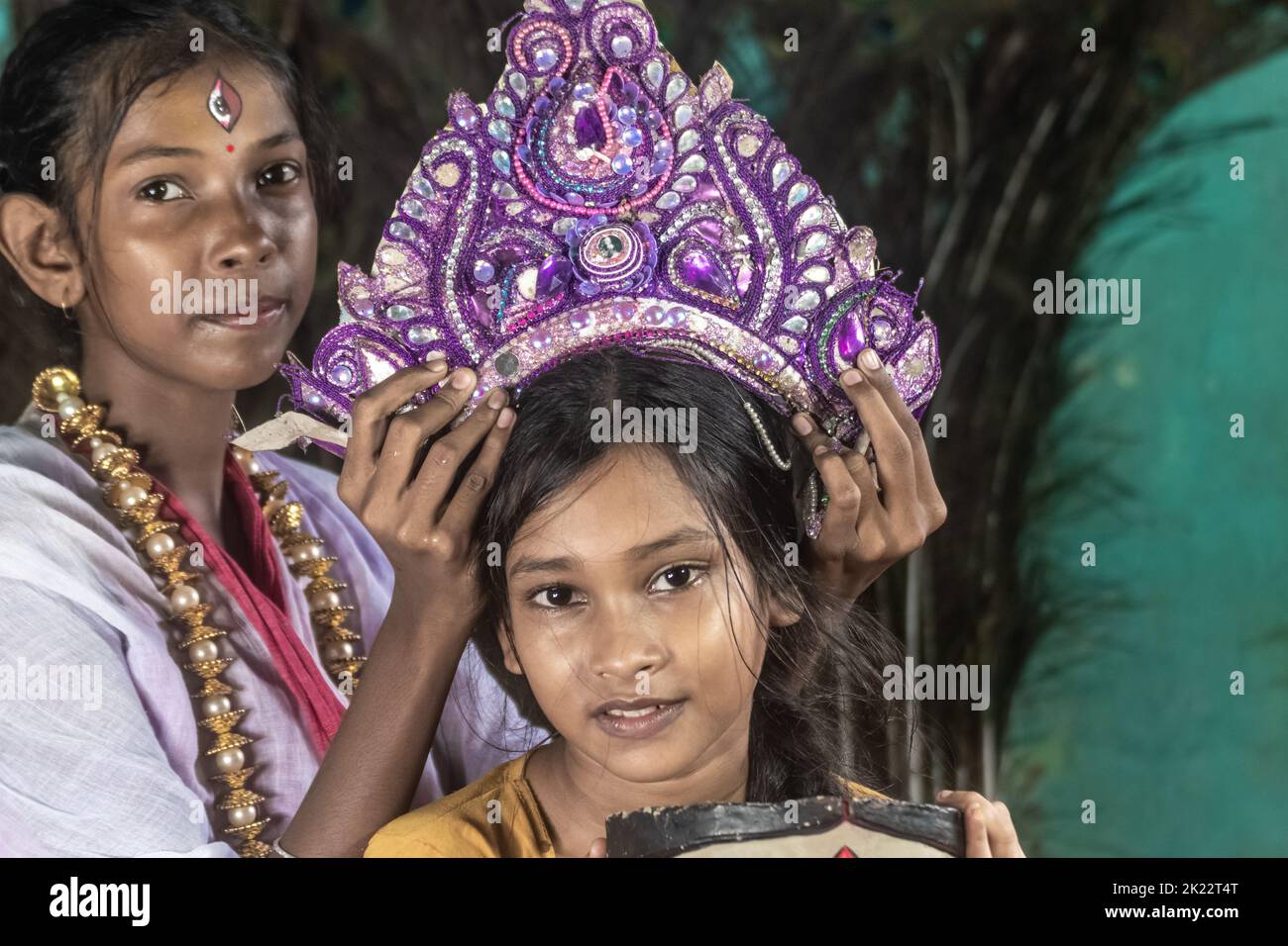 Der wahre Geist von Puja - das Fotoshooting für ungeliebtes unterprivilegiertes Kind. Stockfoto