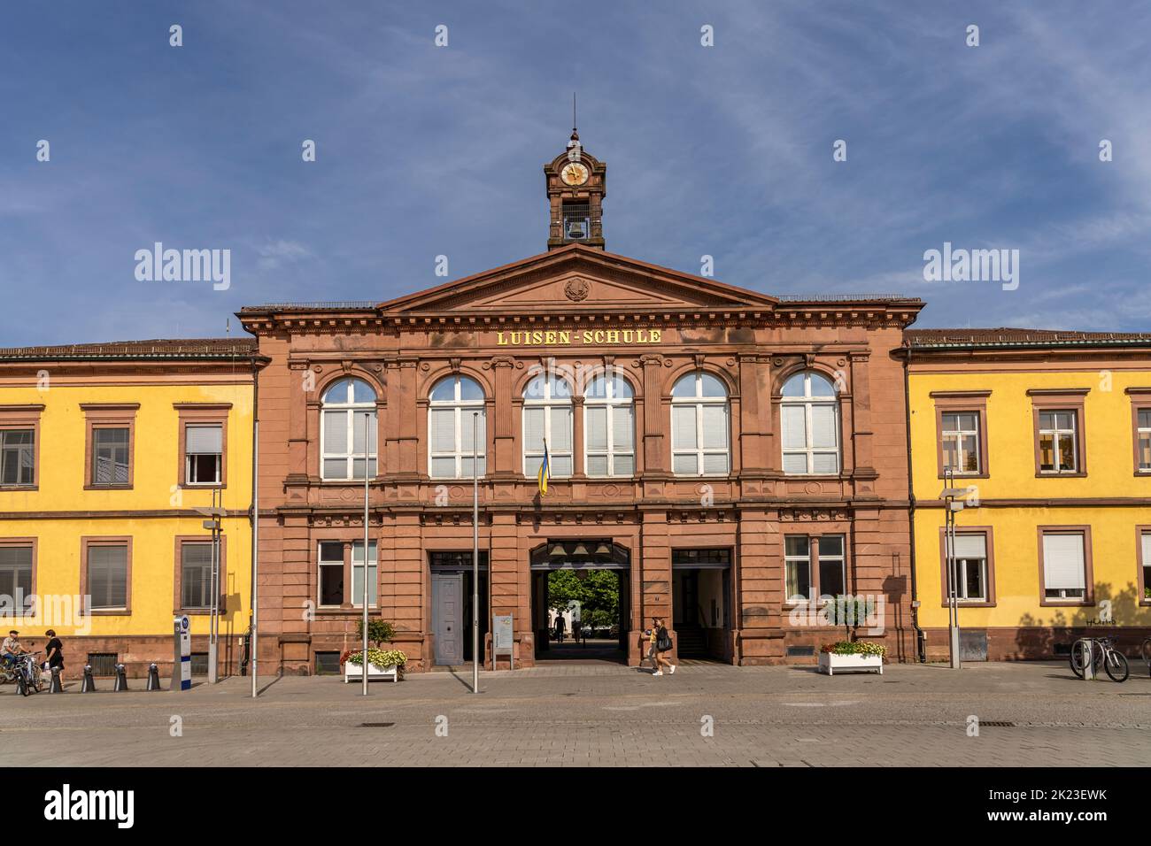 Gebäude der Luisen Schule in Lahr/Schwarzwald, Baden-Württemberg, Deutschland | Luisen Schulgebäude in Lahr, Schwarzwald, Baden-Württemberg, Germ Stockfoto