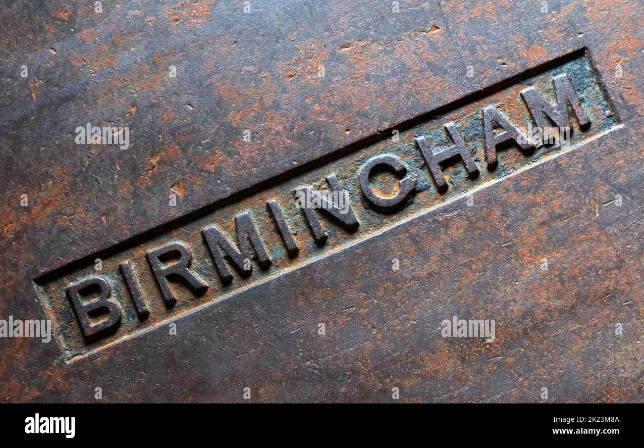 Birmingham in rostfreiem Gusseisen geprägt Stockfoto