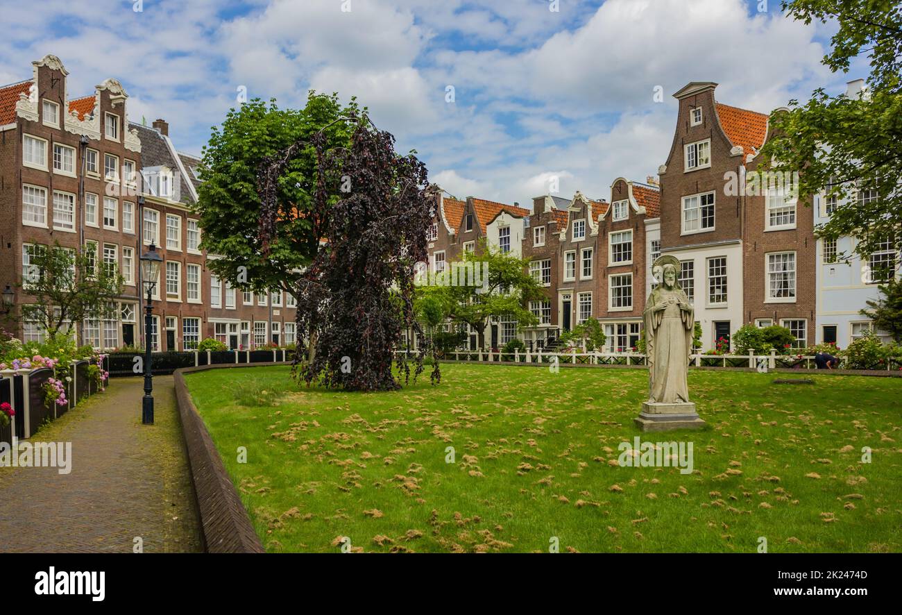 Ein Bild der Begijnhof Hof, ein verstecktes Juwel von Amsterdam. Stockfoto