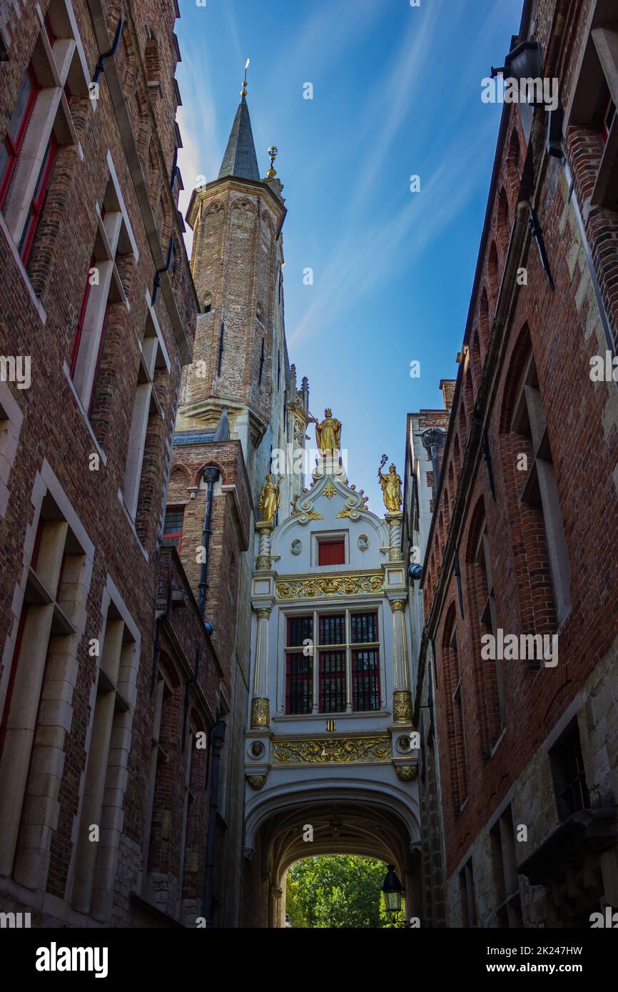 Ein Bild von der Basilika des Heiligen Blutes von außen gesehen. Stockfoto Ein Bild von der Basilika des Heiligen Blutes von außen gesehen. Stockfoto