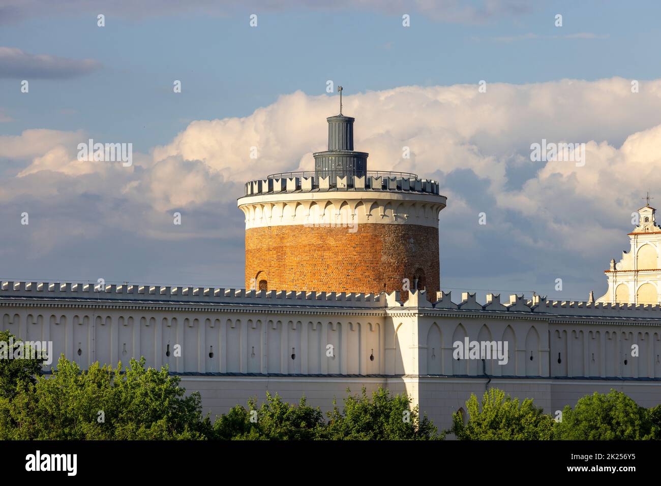 Lublin, Polen - 23. Mai 2022: Lubliner Burg, Ansicht des romanischen Wallfahrtses und der Kapelle der Heiligen Dreifaltigkeit. Das Schloss ist eines der ältesten erhaltenen königlichen resi Stockfoto