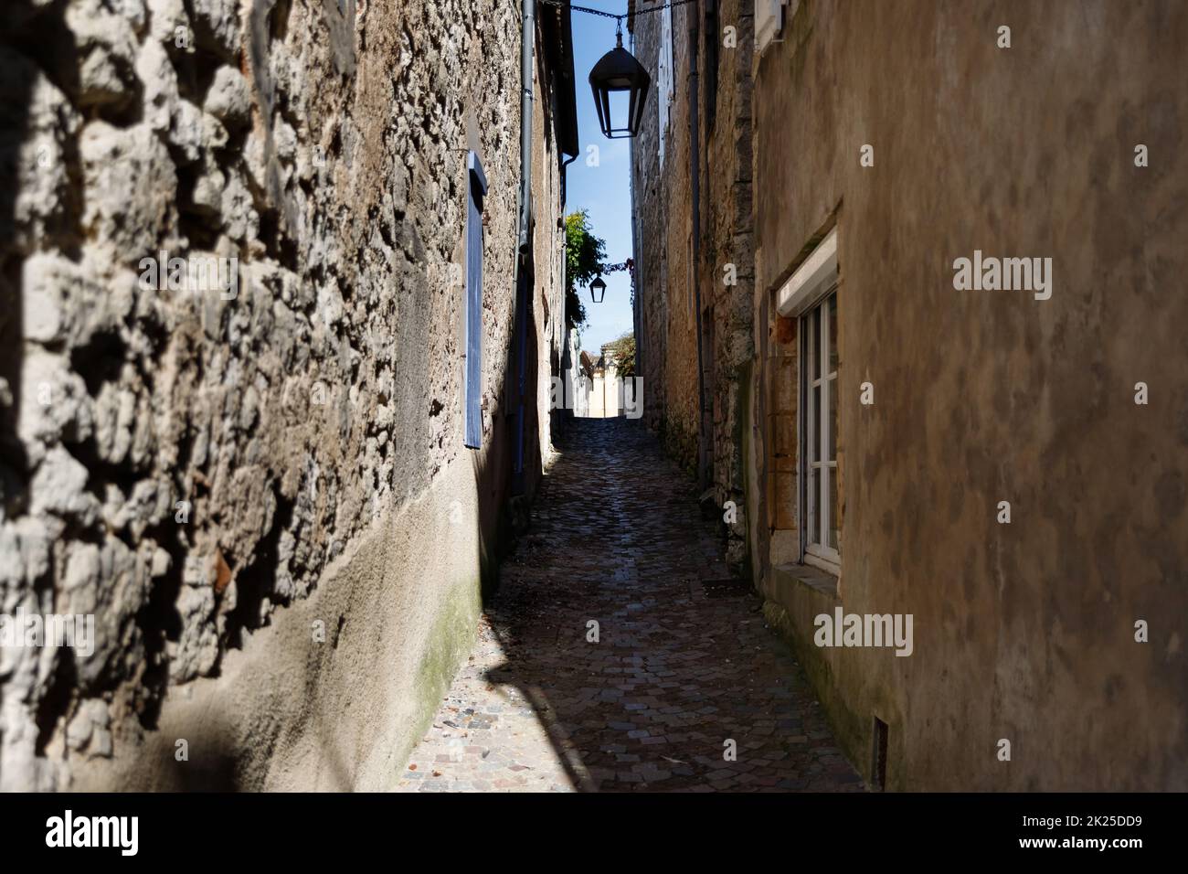 Architektonische Details typischer Häuser in Monflanquin, Frankreich Stockfoto