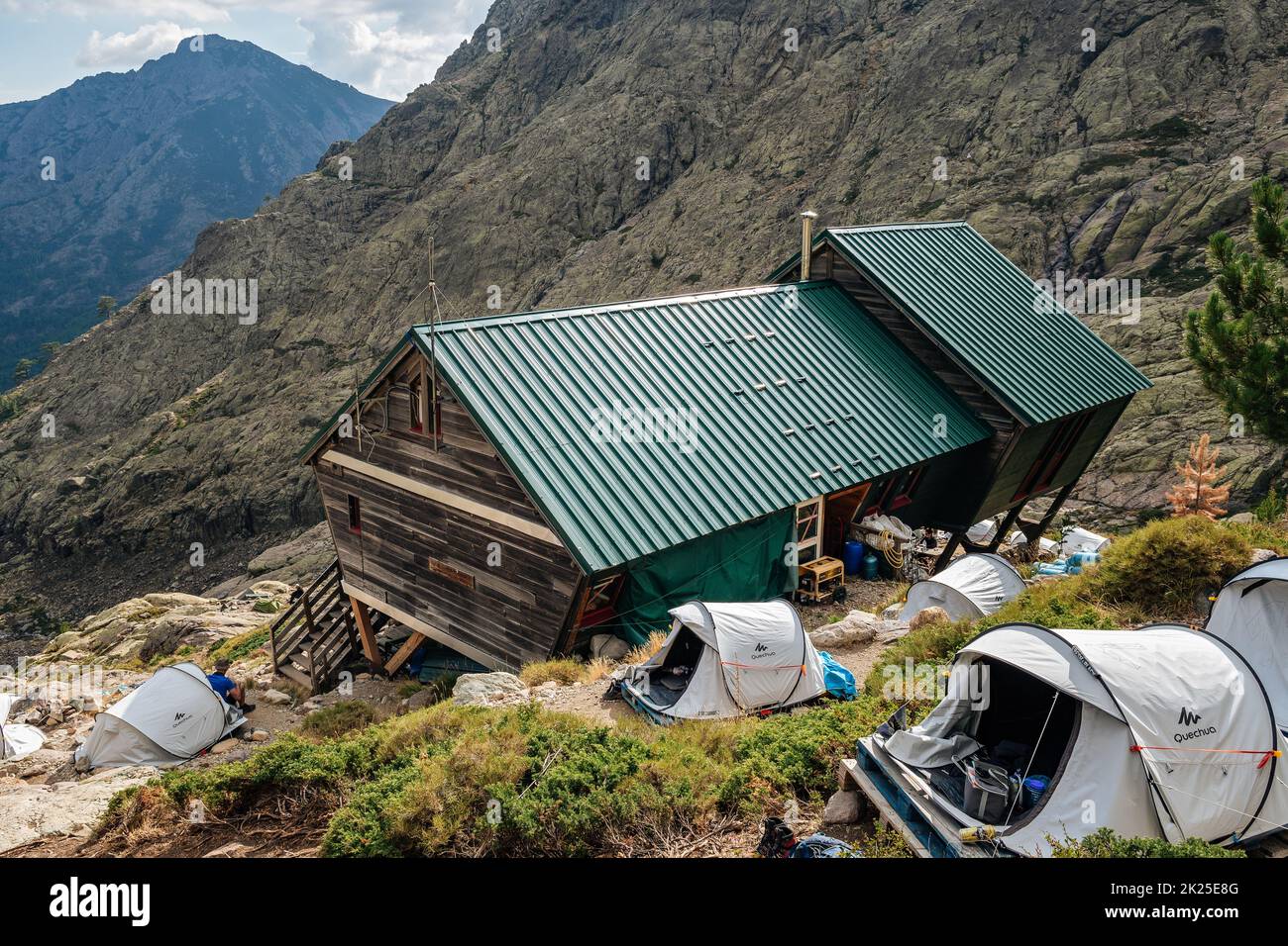 Biwak an der Tighjettu Hütte, GR20, Korsika, Frankreich Stockfoto