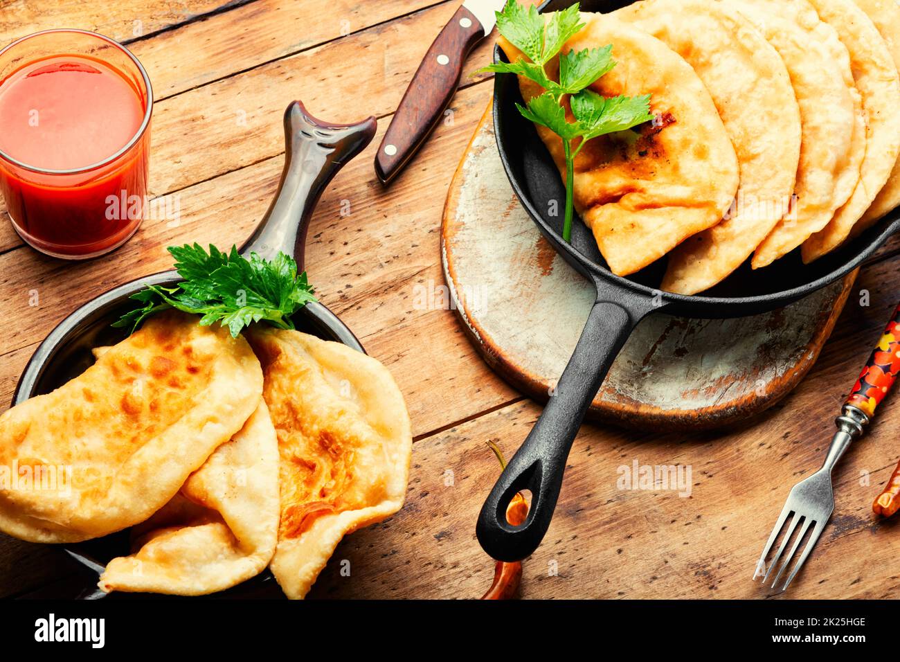 Pasteten mit fleischfüllung -Fotos und -Bildmaterial in hoher Auflösung ... Pasteten mit fleischfüllung -Fotos und -Bildmaterial in hoher Auflösung ...