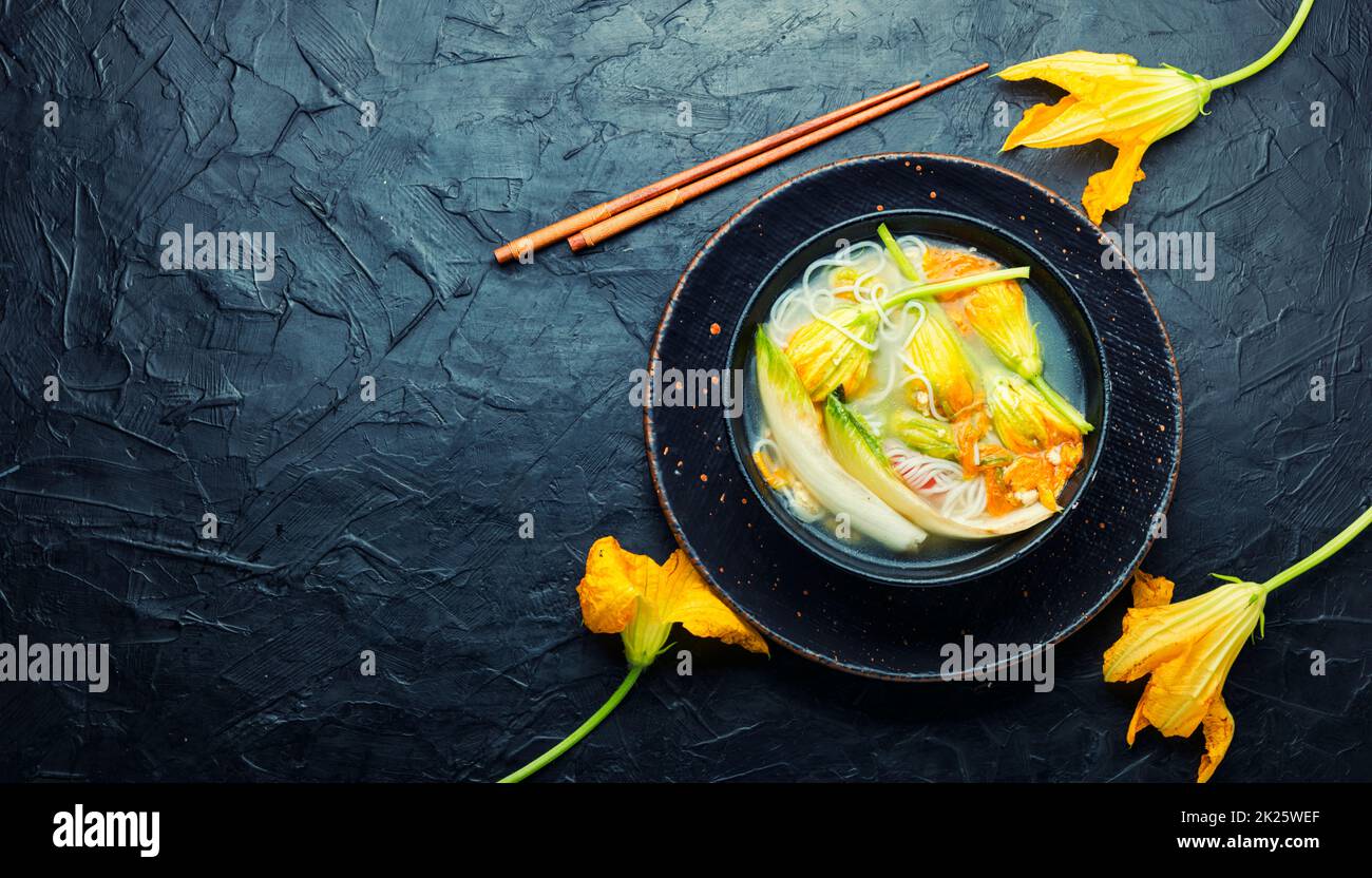 Suppe reis -Fotos und -Bildmaterial in hoher Auflösung – Alamy