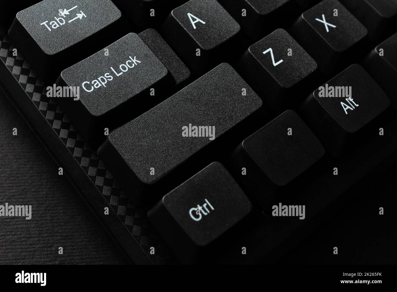 Neue Nachrichten Online Senden, Visuelle Romane Erstellen, Kurzgeschichten Eingeben, Wichtige Details Auflisten, Computerbriefe, Entwicklerprogrammieranwendungen Stockfoto