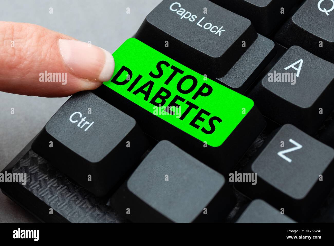 Konzeptionelle Darstellung Stop Diabetes. Das Wort, das auf den Blutzuckerspiegel geschrieben wird, ist höher als normal Injizieren Insulin Abstract Sammeln von Untersuchungshinweisen Online, präsentieren Internet-Ideen Stockfoto