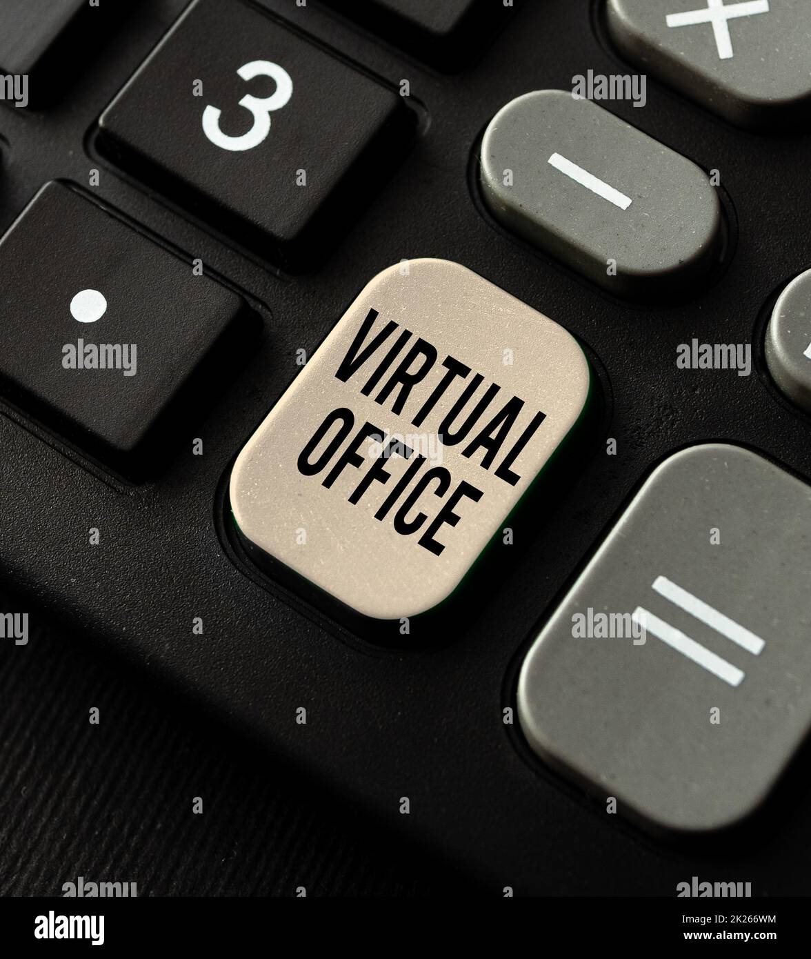 Text wird geschrieben Virtual Office wird angezeigt. Geschäftsüberblick Betriebsbereich eines Unternehmens oder einer Organisation Virtuelle Erstellung von Jobs zur Dateneingabe und -Eingabe, Veröffentlichung auf der Online-Verkaufs-Website Stockfoto