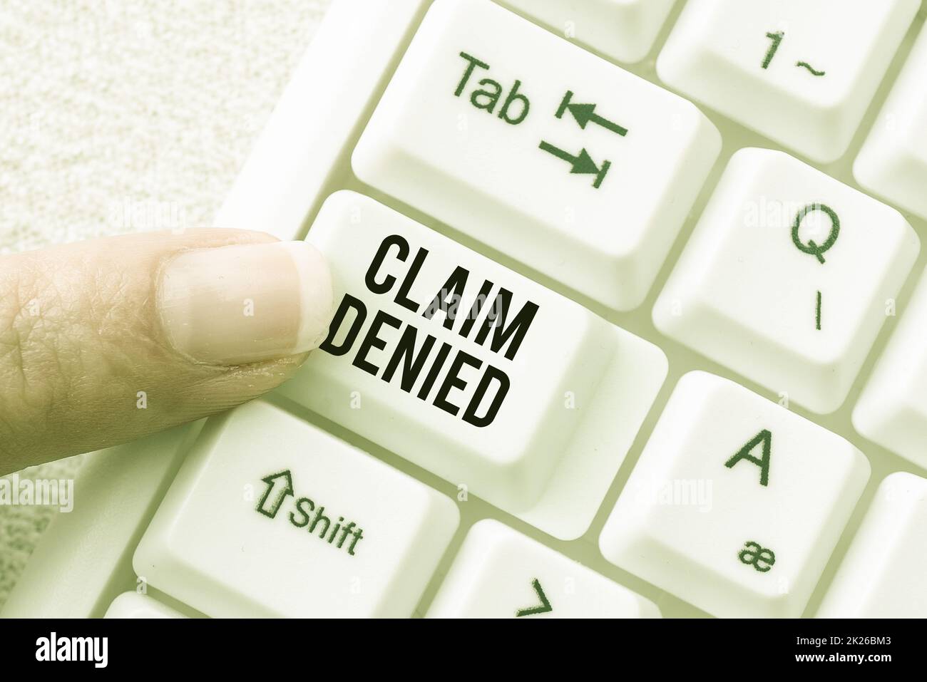Anspruch auf konzeptionelle Beschriftung abgelehnt. Unternehmensübersicht die beantragte Kostenerstattung für die Rechnung wurde abgelehnt. Neue Ausgabe des informativen E-Books eingeben und neue Website-Inhalte erstellen Stockfoto