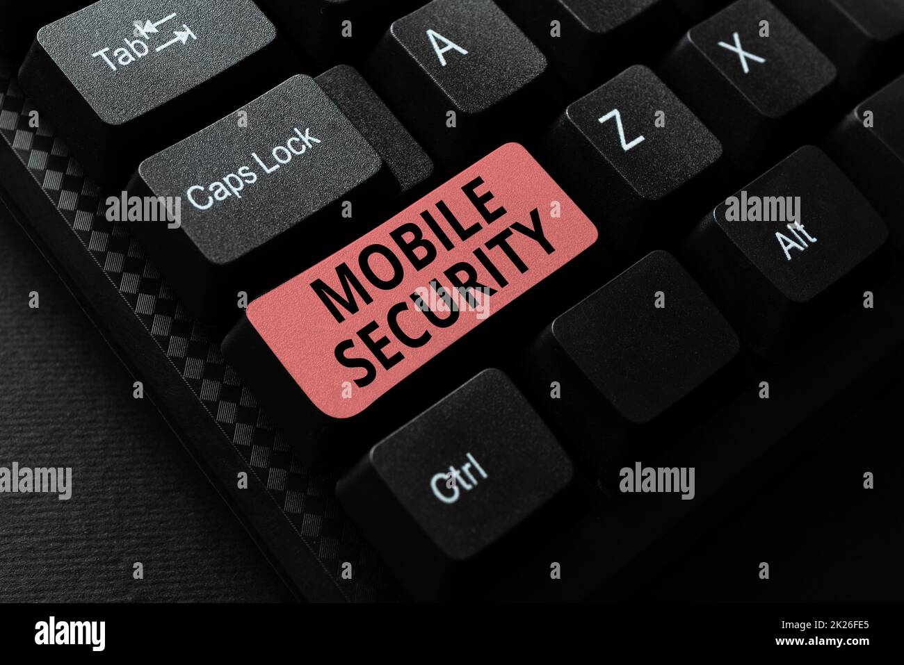 Schild mit der Anzeige Mobile Security. Konzept bedeutet Bemühungen, Daten auf mobilen Geräten wie Smartphones zu schützen Abstract Tippen von Online-Einladungen, Korrigieren des Textverarbeitungsprogramms Stockfoto