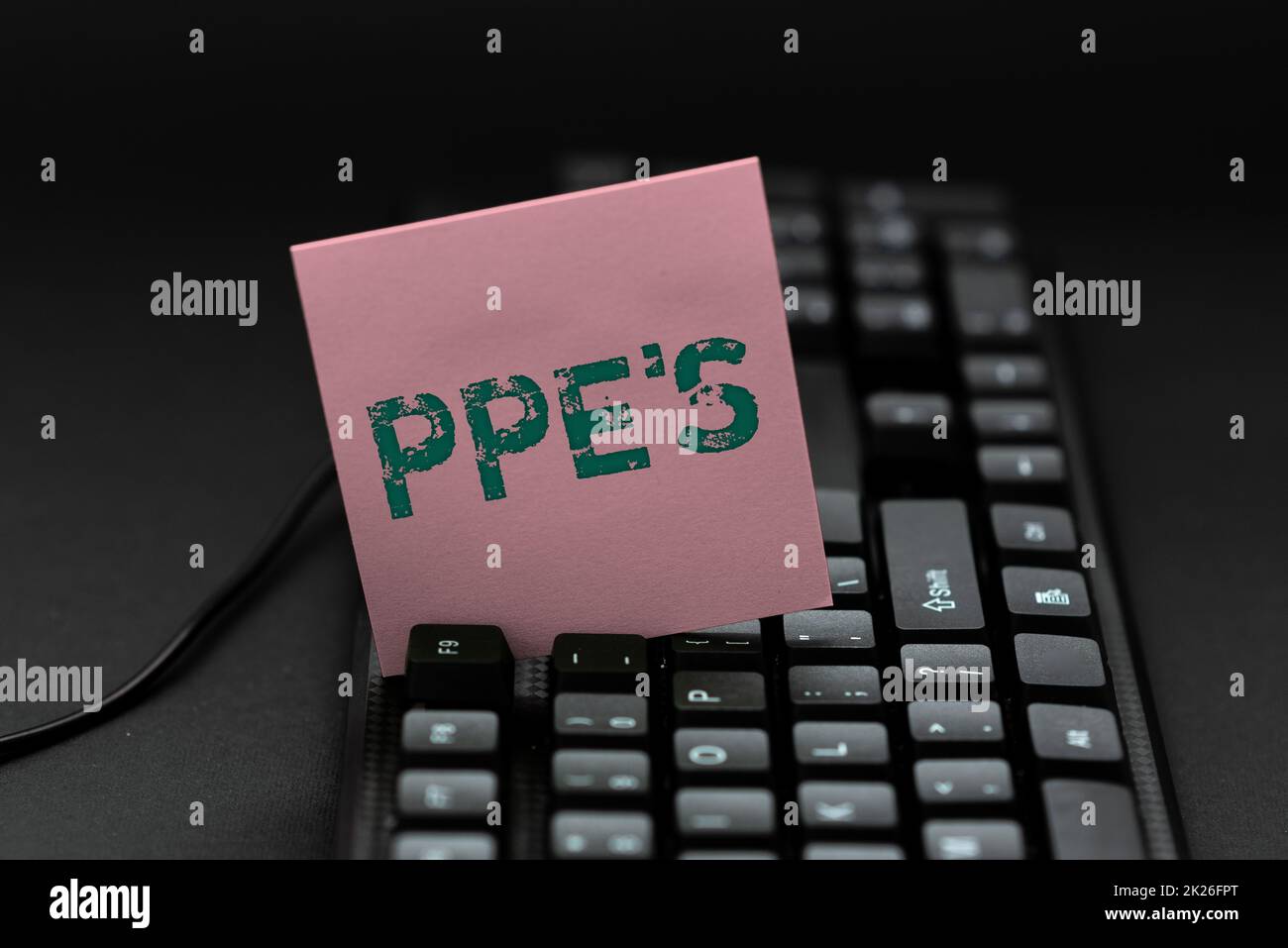 Textbeschriftung zur Darstellung von PSA s ist. Internetkonzept Spezialausrüstung zum Schutz vor Gesundheits- und Sicherheitsrisiken Typisierung Online Website Information, Editing and Updating eBook Inhalt Stockfoto